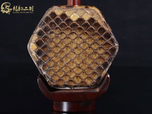【已售】龙韵高级紫檀二胡7453 雪山魂塑