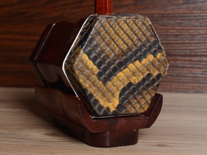 【已售】龙韵高级紫檀二胡：12450 珊瑚颂