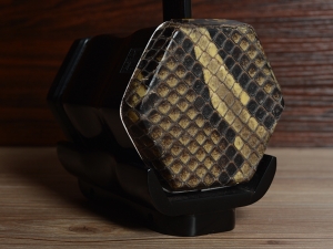 【已售】龙韵专业黑檀二胡 编号:12754 珊瑚颂