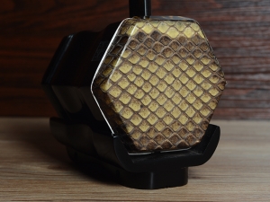 【已售】龙韵专业黑檀二胡 编号: 12750 赛马